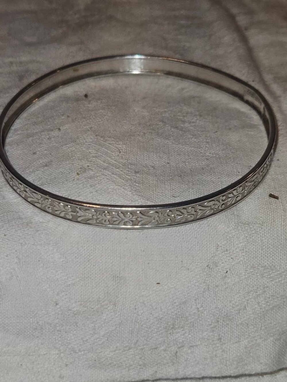VINTAGE Heavy Sterling Silver Chased Floral Scroll Slip On Bangle 10g